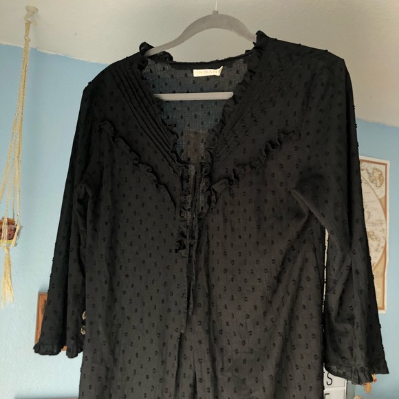 Indah Ruffle Dress - Picture 4 of 8